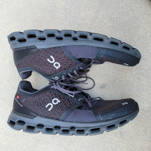 On Cloud Cloudstratus Running Shoe - Picture 9 of 16